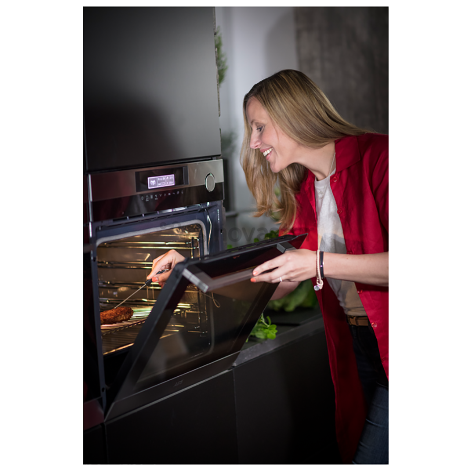 Orkaitė  AEG BSE792320B