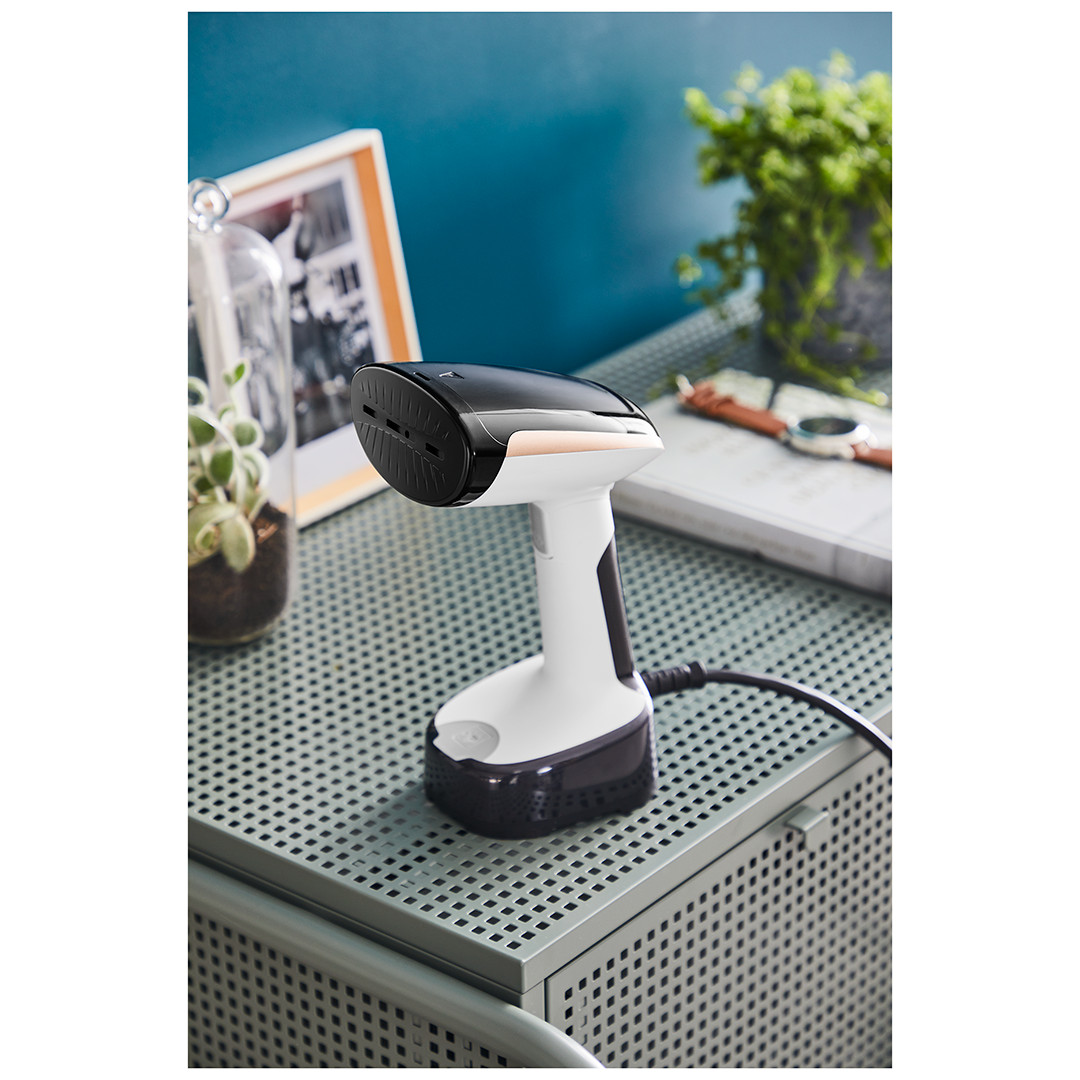 Drabužių garintuvas Tefal SteamOne DT3030E0 (be dėžės/ekspozicinis)