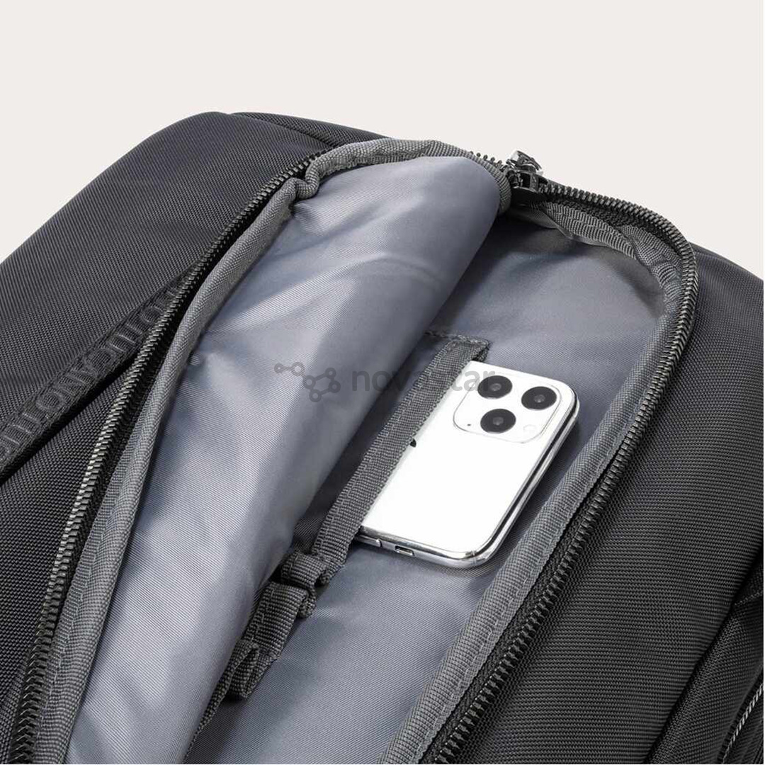 Tucano Player 15,6", juodas - Nešiojamojo kompiuterio krepšys