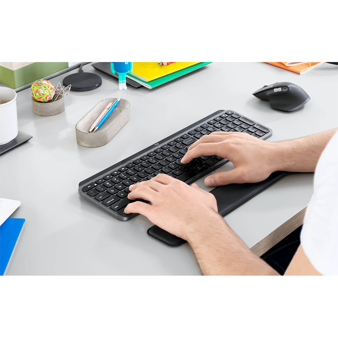 Klaviatūra Logitech MX Keys Plus, SWE, Belaidė, Juoda