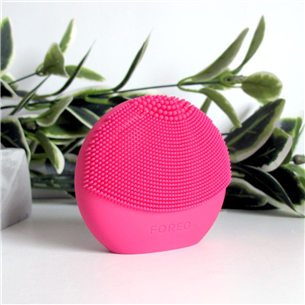 Foreo Luna Play Plus, fuchsia – Electric face brush