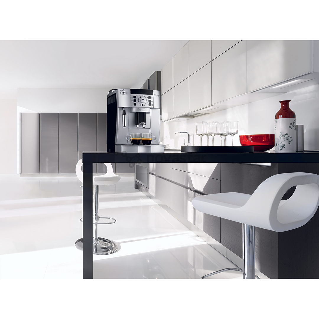 Kavos aparatas DeLonghi ECAM22.110SB