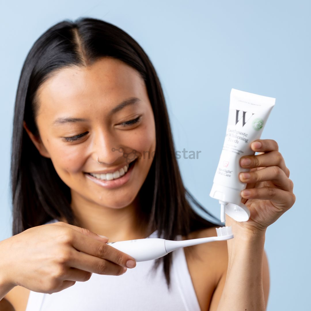 Dantų pasta Spotlight Whitening Teeth