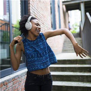 JBL Tune 770NC, prisitaikantis triukšmo slopinimas, baltos - Belaidės ausinės