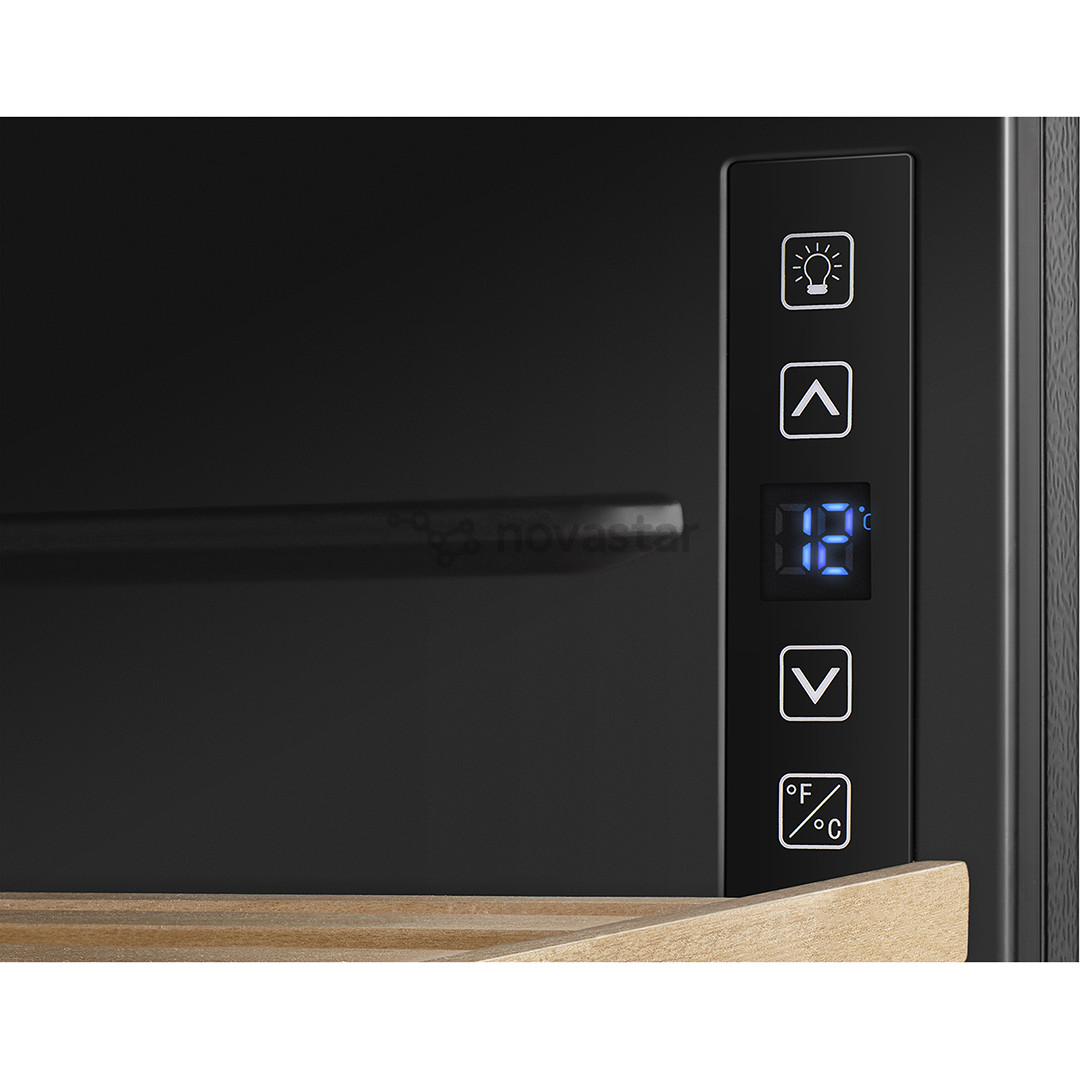 Vyno šaldytuvas Hisense RW12D4NWG0