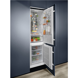 Electrolux 800 Series, NoFrost, 269 L, 189 cm - Built-in refrigerator