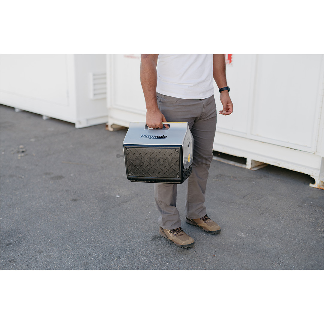 Šaldymo dėžė Igloo Playmate The Boss, 14 L, juoda/sidabro spalvos