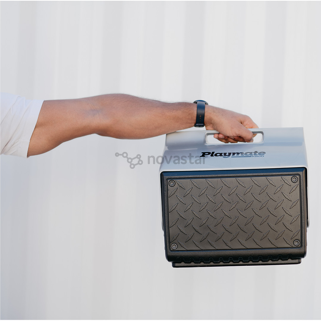 Šaldymo dėžė Igloo Playmate The Boss, 14 L, juoda/sidabro spalvos