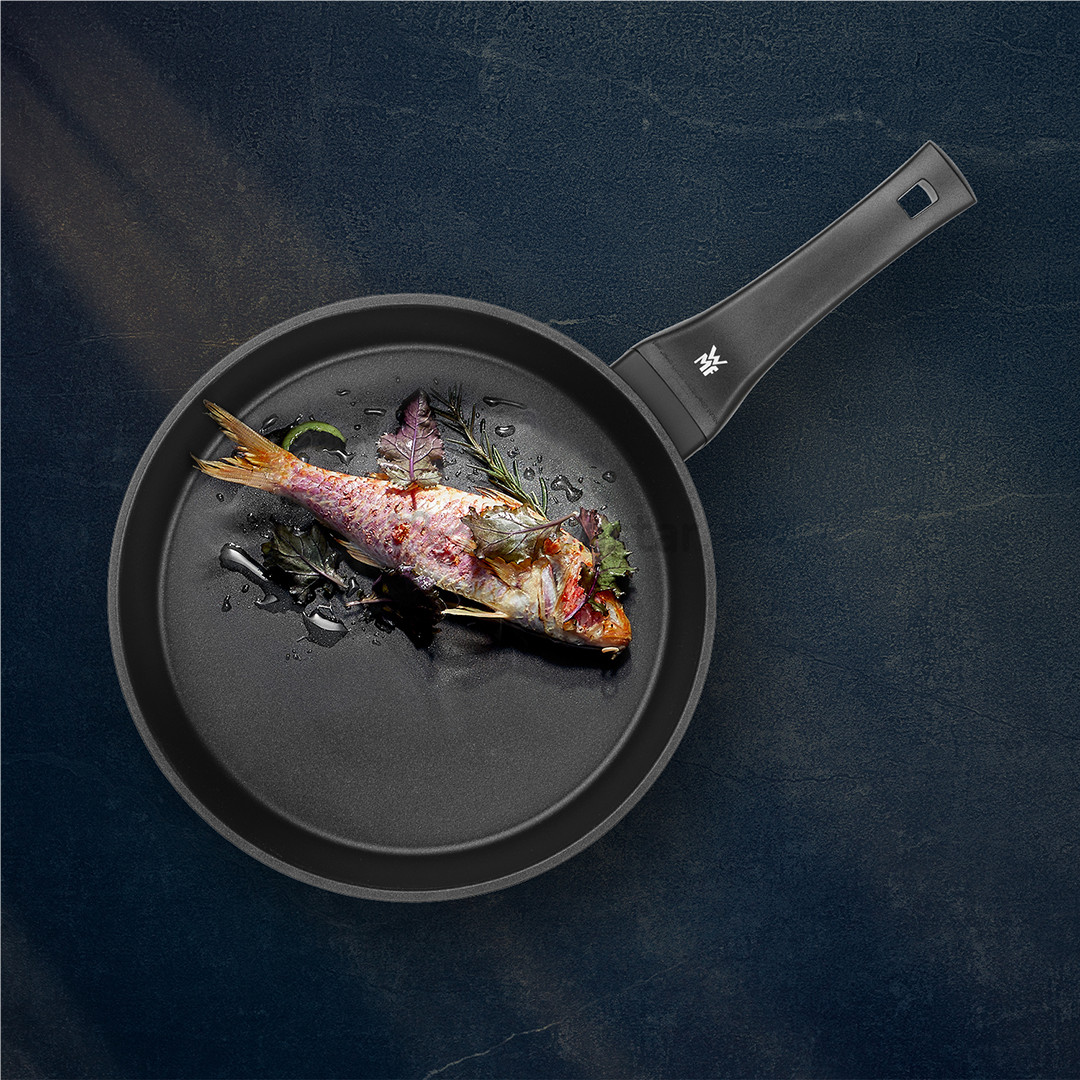 WMF PermaDur Premium, 20 cm, juoda - Keptuvė