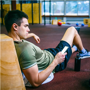 JBL Endurance Run 3, juodos - Belaidės ausinės