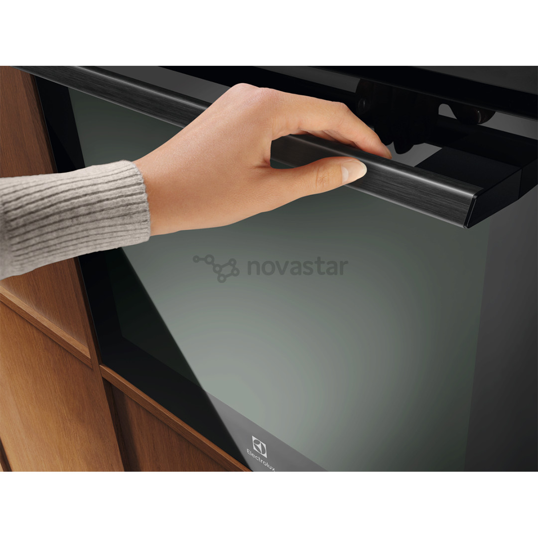 Electrolux 700 Series MealAssist with PizzaExpert 700, 72 L, pirolizė, juoda - Įmontuojama orkaitė