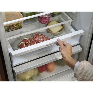 Electrolux 700 No Frost AI CoolAssist, 269 L, height 189 cm - Built-in refrigerator