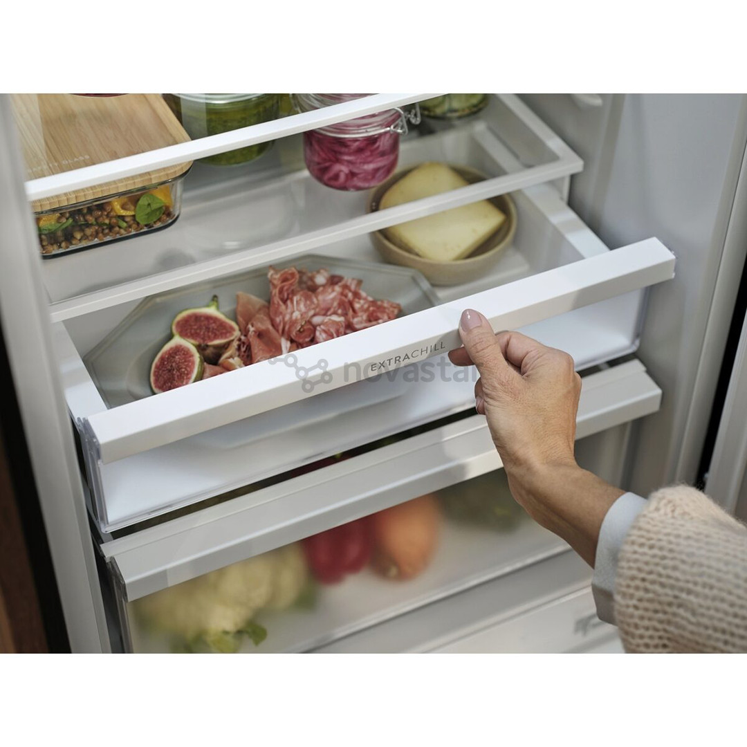 Electrolux 700 No Frost AI CoolAssist, 269 L, height 189 cm - Built-in refrigerator