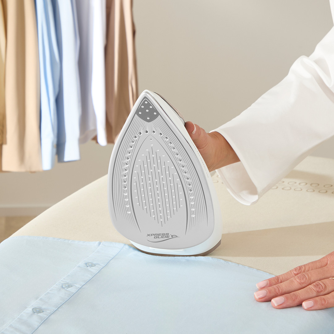 Tefal Power Pro Compact 200, 2400 W, balta/smėlio/ruda - Garų lyginimo sistema